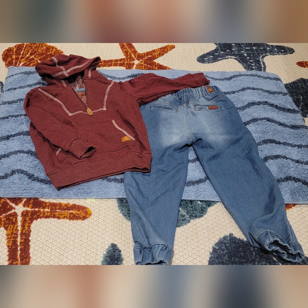 Child Sz.4 Seven for all Mankind hoodie and jeans joggers